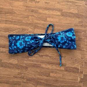 SHEIN STRAPLESS BIKINI TOP SIZE SMALL BLUE FLORAL